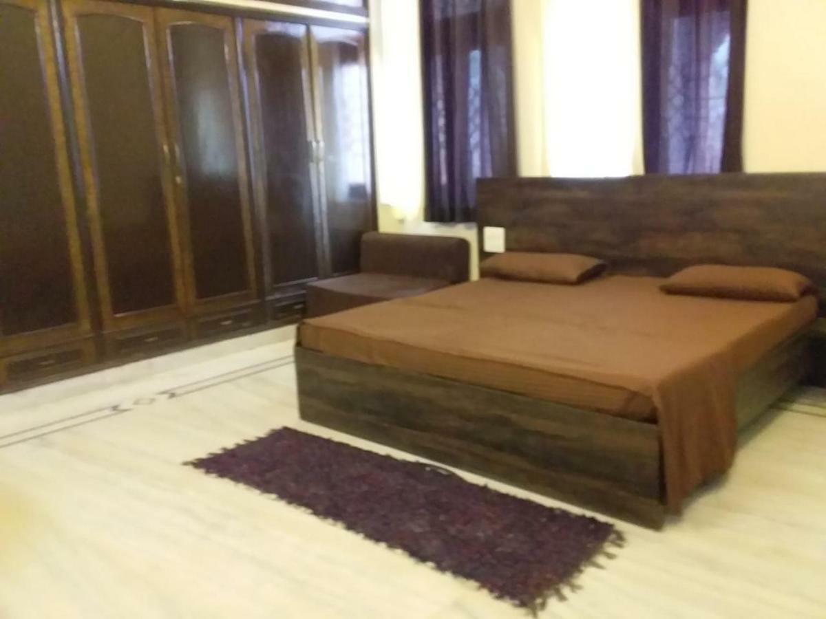Hotel Nikunj Ashram Vrindāvan Zewnętrze zdjęcie