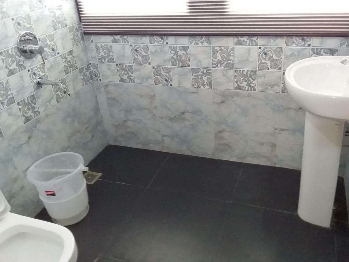 Hotel Nikunj Ashram Vrindāvan Zewnętrze zdjęcie